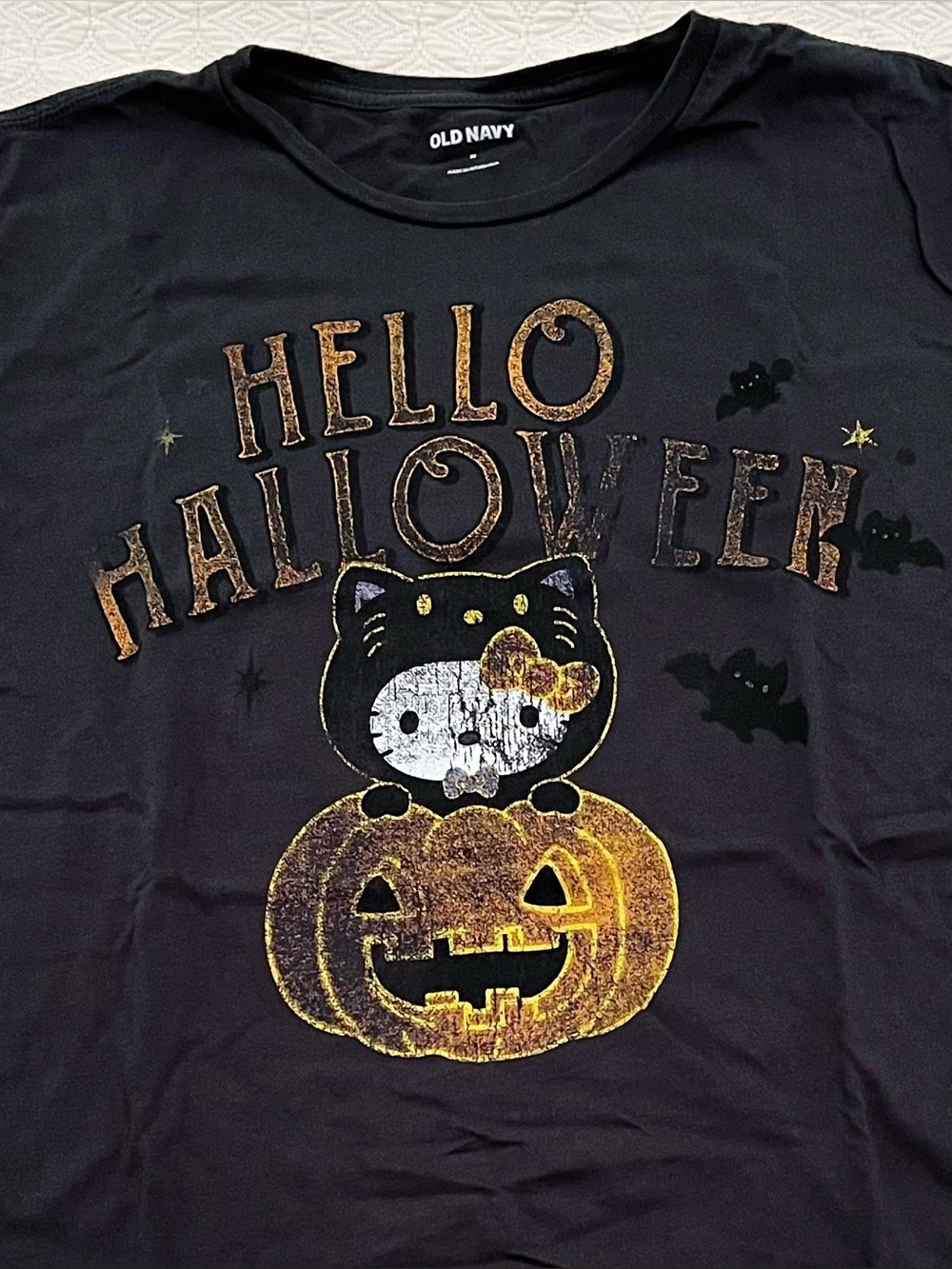 Old Navy Hello Kitty Pumpkin Halloween Unisex T-Shirt (size Medium)